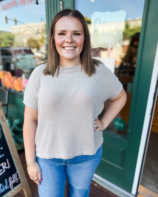 a chenille waffle knit short sleeve flowy top in ash mocha