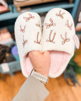 Cozy Bow Embroidered Slippers - The Southern Loft