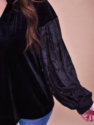 Everyday Feelings Contrast Velvet Top - The Southern Loft