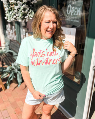 Floats Well With Others Summer Graphic Tee - The Southern Loft