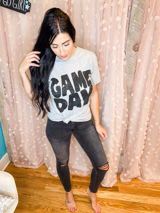 Black distressed kancan skinny jeans