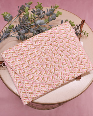Straw Crossbody Purse in pink