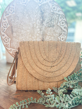 Straw Crossbody Purse in natural