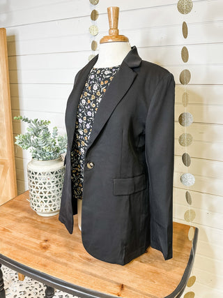 Feeling In Control Fitted Blazer - The Southern Loft